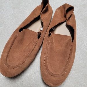PRE-OWNED LOAFERS